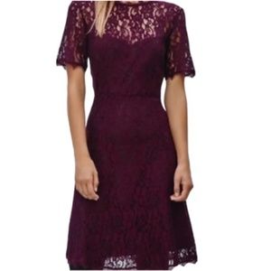 Aritzia Babaton Size 0 Wine Red Lace Short Sleeve Dress